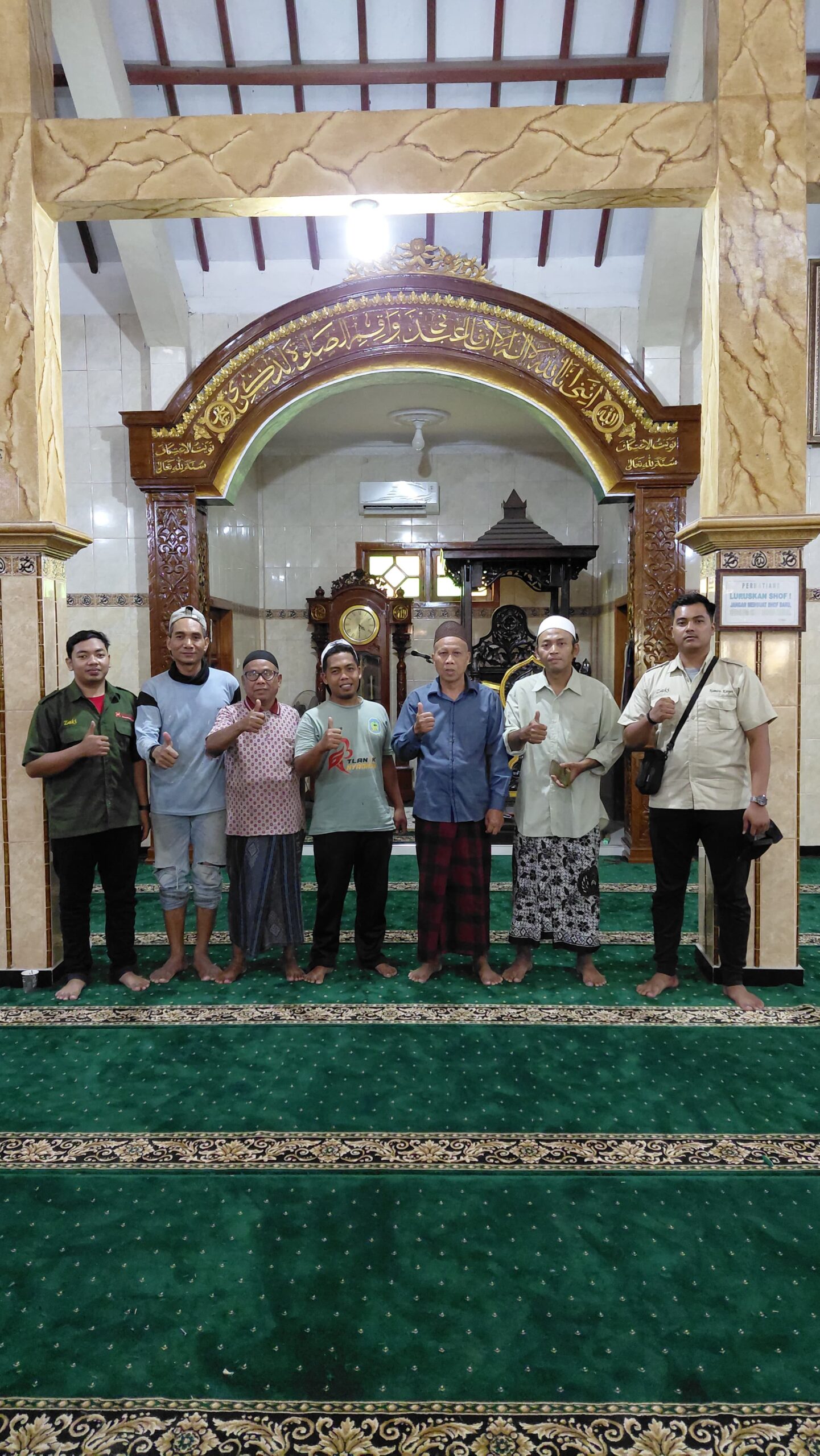 Pemasangan karpet masjid premium 16mm di Masjid Nurul Yaqin Kedungpring Lamongan